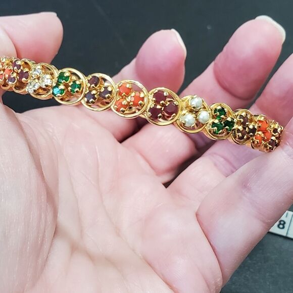 **Sale** Gold tone multicolored rhinestone bangle bracelet - Picture 3 of 8